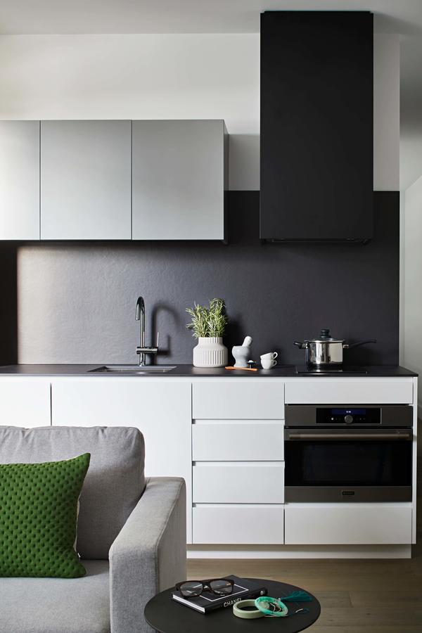 Tyrian Albert Park Lake Melbourne Bagian luar foto A modern kitchen